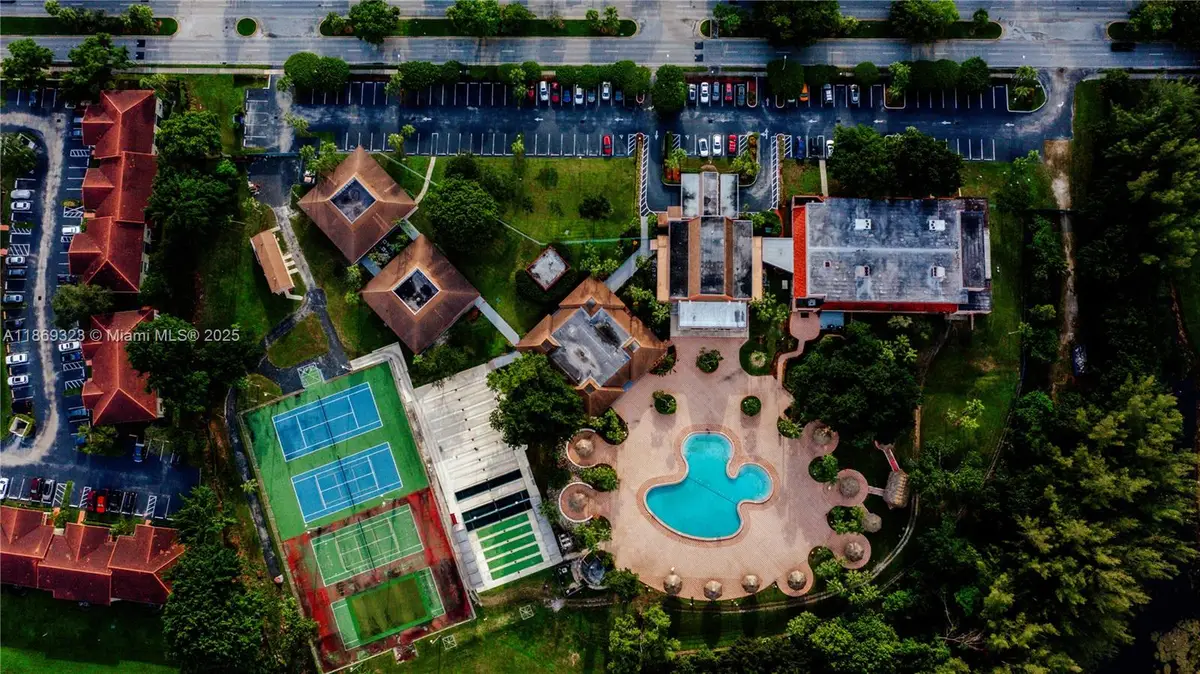 3110 Holiday Springs Blvd #310, Margate, FL 33063 - Image #1