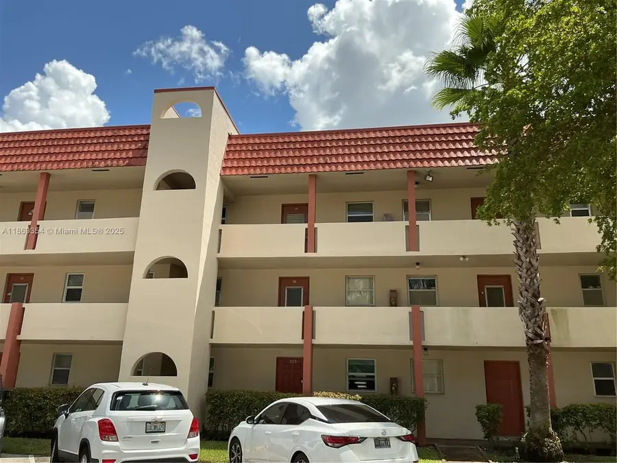 2600 W Sunrise Lakes Dr #305, Sunrise, FL 33322 - #2