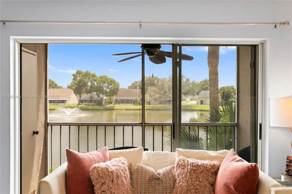 13791 Oneida Dr #F2, Delray Beach, FL 33446