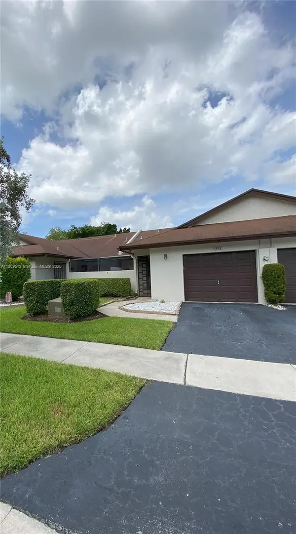 6081 NW 90th Ave, Tamarac, FL 33321