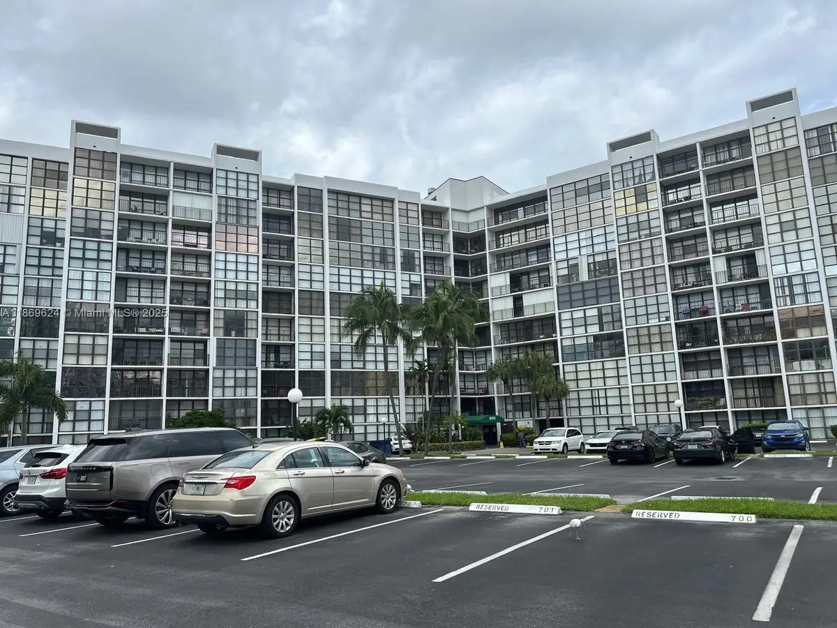 800 Parkview Dr #406, Hallandale Beach, FL 33009 - #1