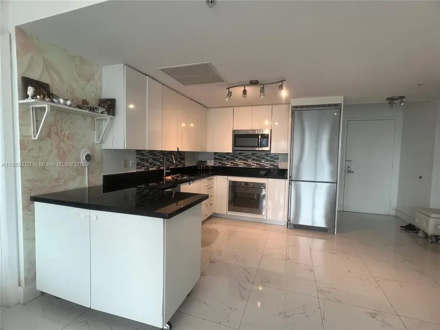 92 SW 3rd St #3803, Miami, FL 33130 - #3