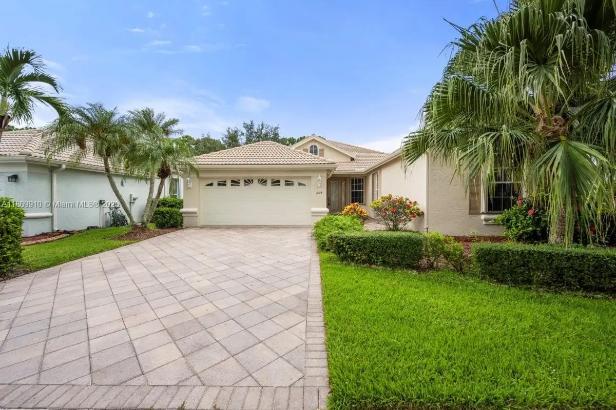 669 SW Lake Charles Cir, Port Saint Lucie, FL 34986 - Image #1