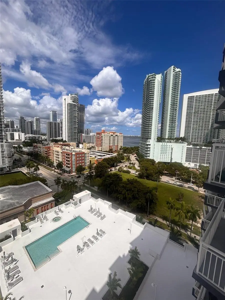 275 NE 18th St #1610, Miami, FL 33132 - Image #2