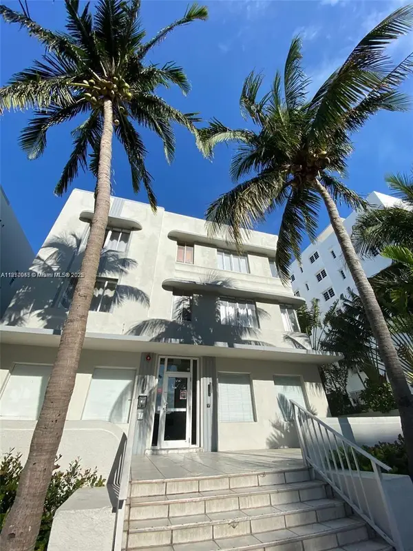3710 Collins Ave #N-103, Miami Beach, FL 33140