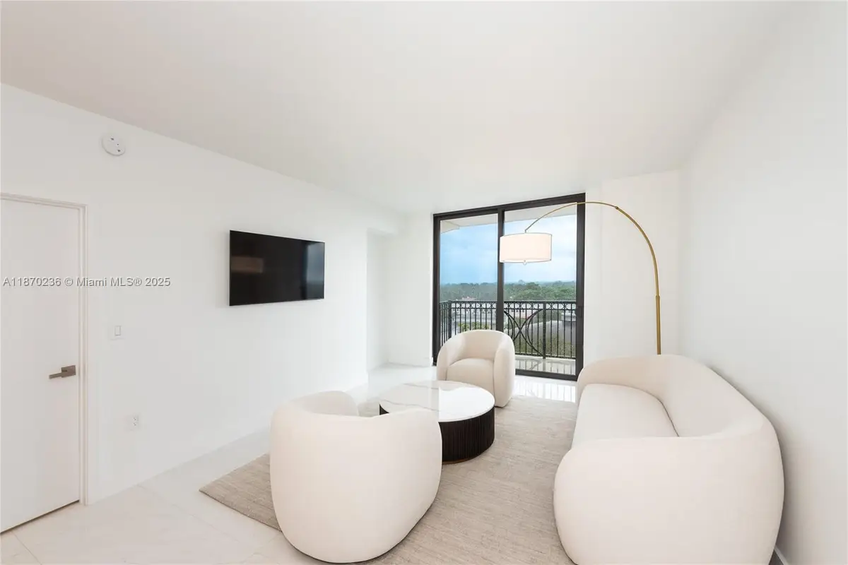 301 Altara Ave #619, Coral Gables, FL 33146 - Image #1
