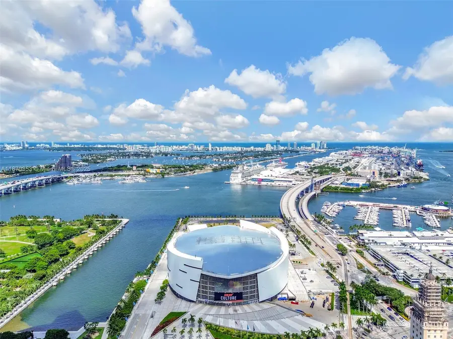 159 NE 6th St #4015, Miami, FL 33132 - Image #3