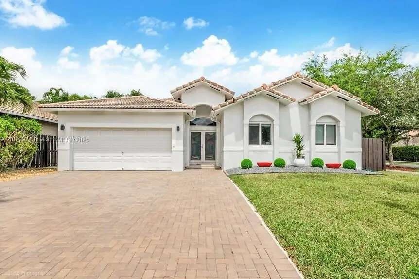 16013 SW 148th Ter, Miami, FL 33196 - Image #1