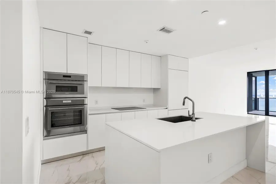 700 NE 24th St #4102, Miami, FL 33137 - Image #2