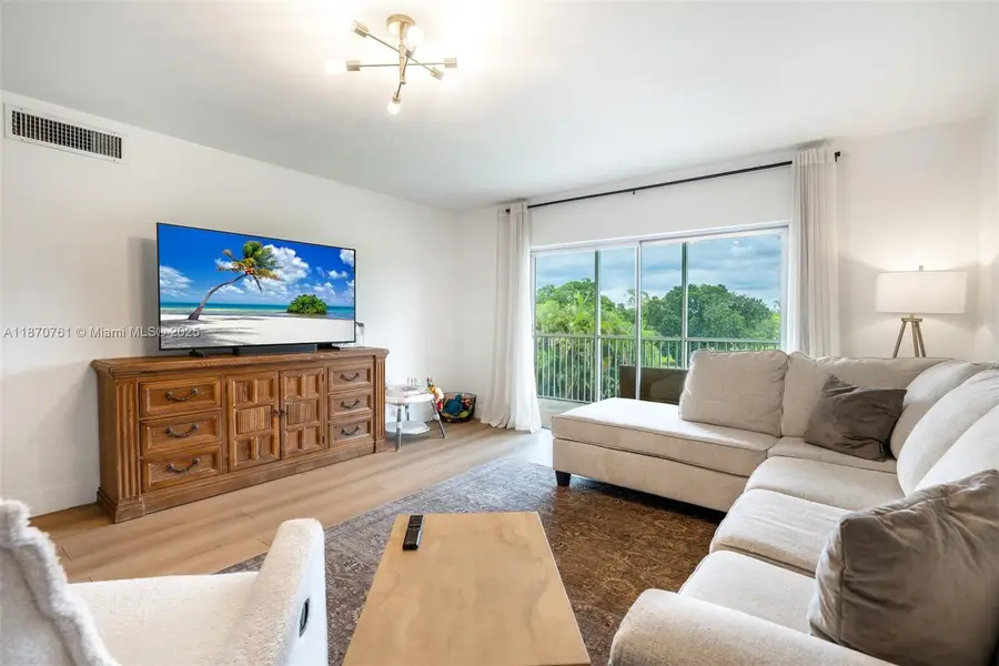 5100 SW 90th Ave #302, Cooper City, FL 33328 - Image #3