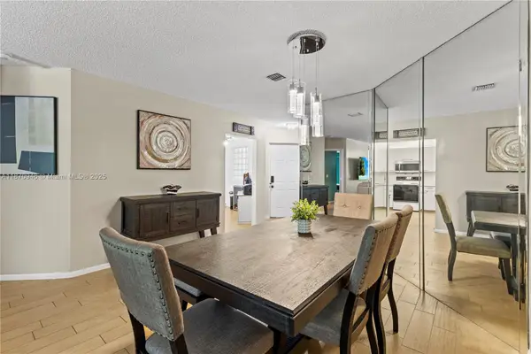 4300 NW 30th St #248, Coconut Creek, FL 33066