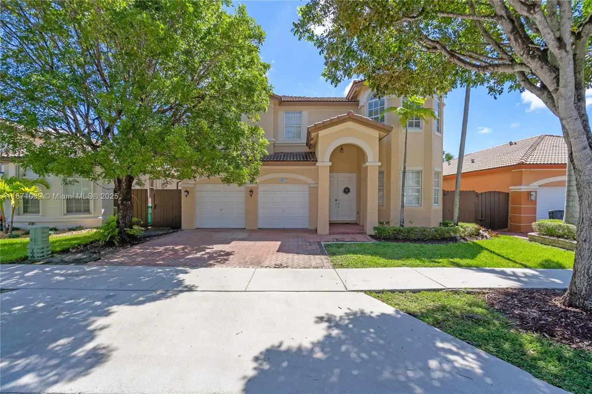 8467 NW 110th Pl, Doral, FL 33178 - #1