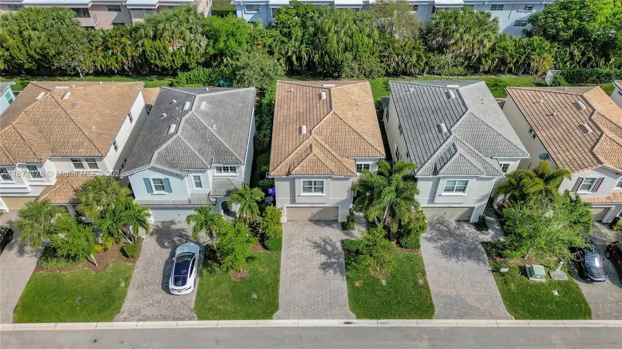 4353 Large Leaf Ln, Hollywood, FL 33021 - Image #3