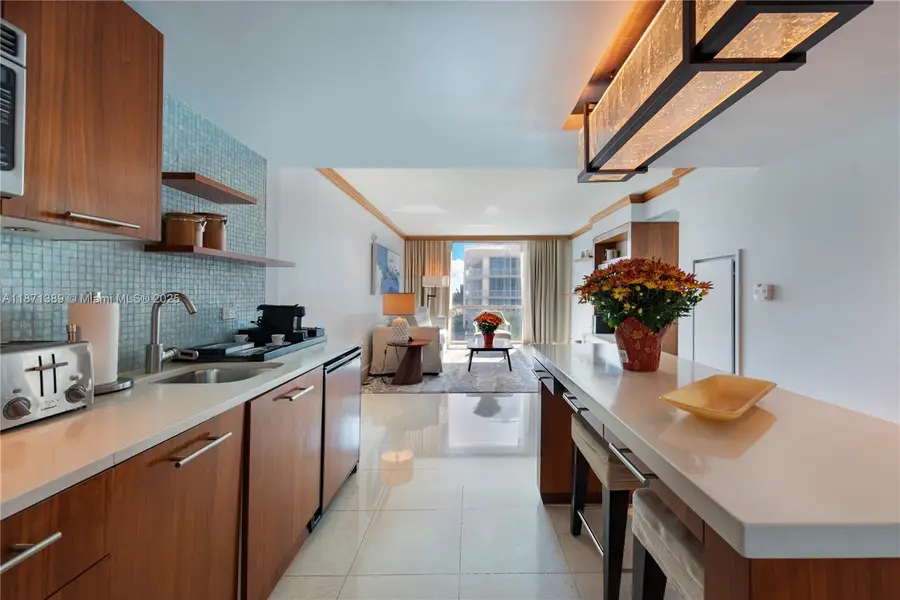 6801 Collins Ave #418 (deed 407), Miami Beach, FL 33141 - Image #3