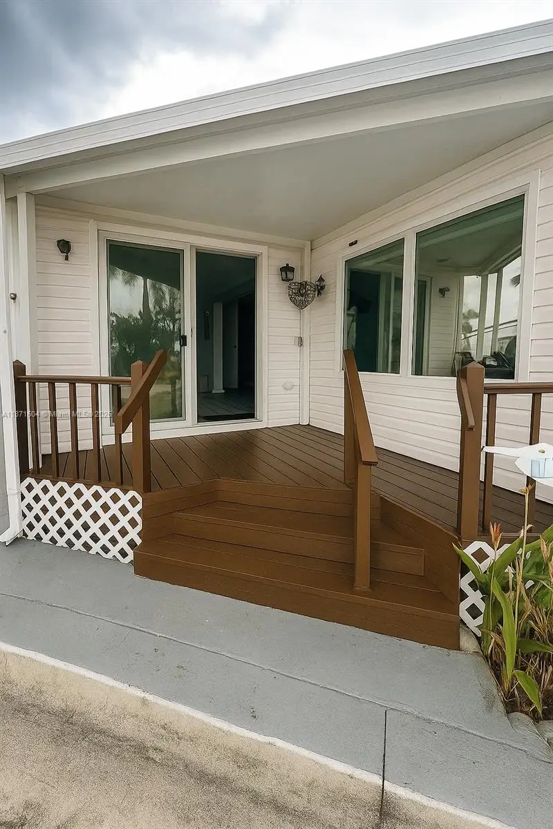 204 Flamingo Dr, Briny Breezes, FL 33435 - Image #2