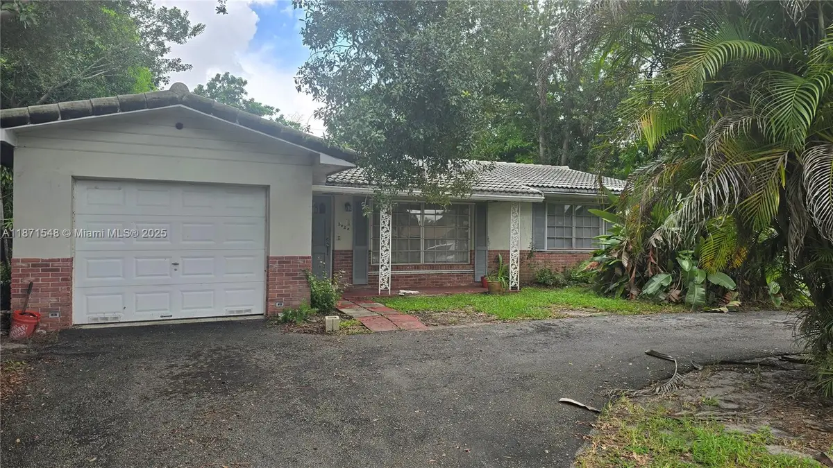 5420 Pierce St, Hollywood, FL 33021 - Image #1