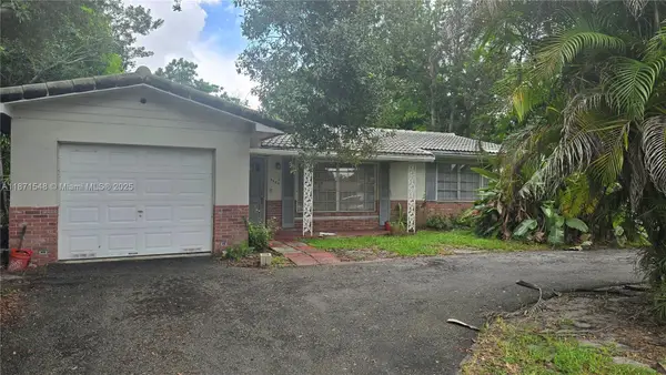 5420 Pierce St, Hollywood, FL 33021