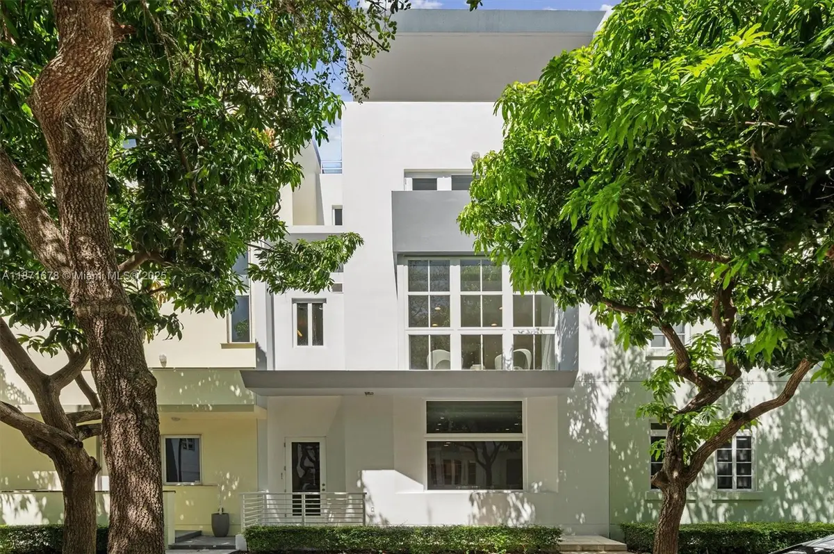 211 Water Way, Miami Beach, FL 33141 - Image #1