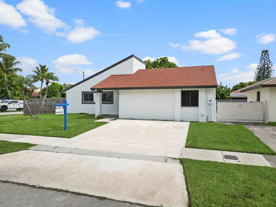 21003 SW 124th Ave Rd, Miami, FL 33177 - Image #3