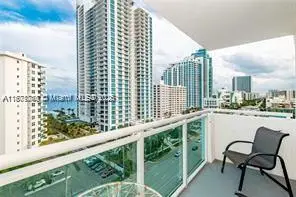 3000 S Ocean Dr #1006, Hollywood, FL 33019