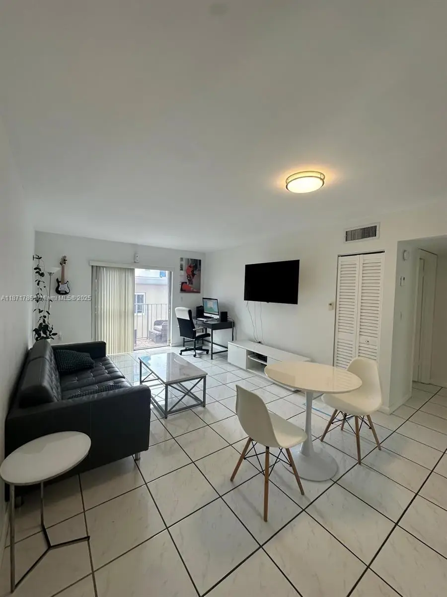 750 Michigan Ave #204, Miami Beach, FL 33139 - Image #1