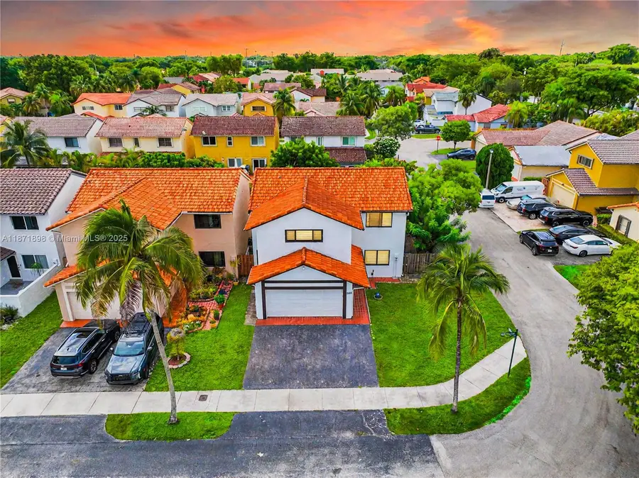 15166 SW 94th Ter, Miami, FL 33196 - Image #2