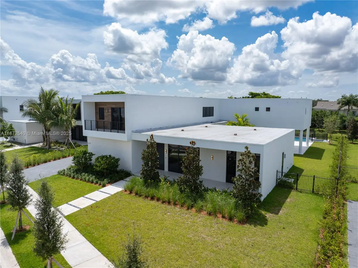 16740 N Botaniko Dr N, Weston, FL 33326 - Image #1