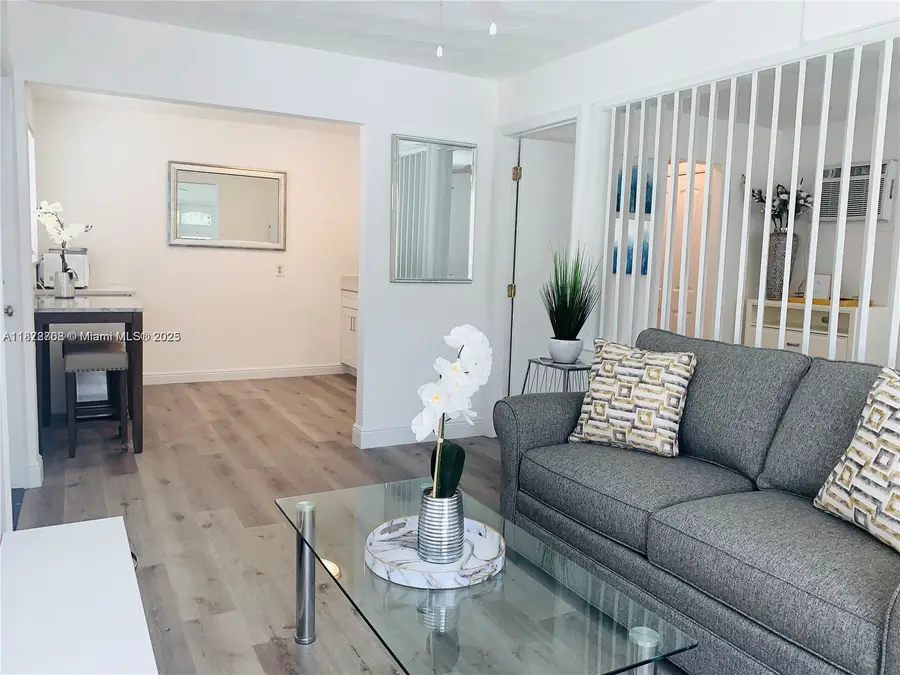 116 SE 9th Ct, Hallandale Beach, FL 33009 - #2