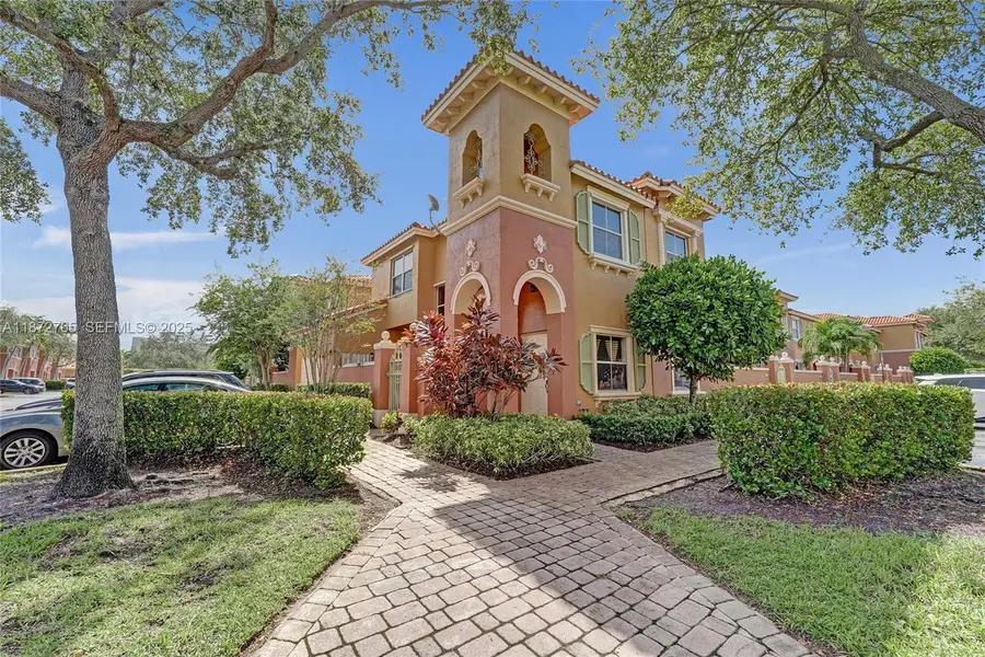 603 SW 107th Ave #1701, Pembroke Pines, FL 33025 - Image #2