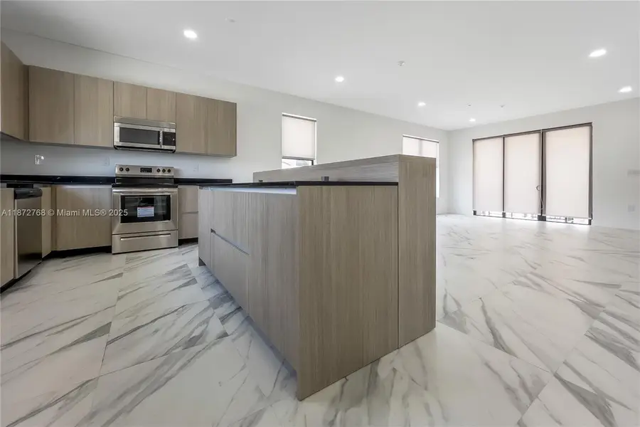 6159 SW 36th Ct, Miramar, FL 33023 - Image #2