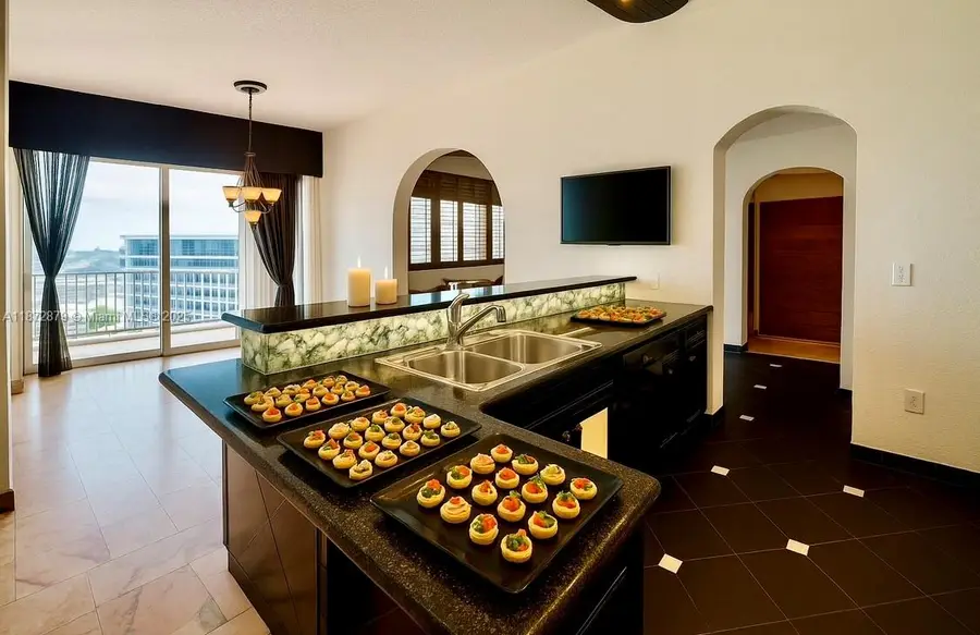 18071 Biscayne Blvd #PH04 & PH03, Aventura, FL 33160 - #3