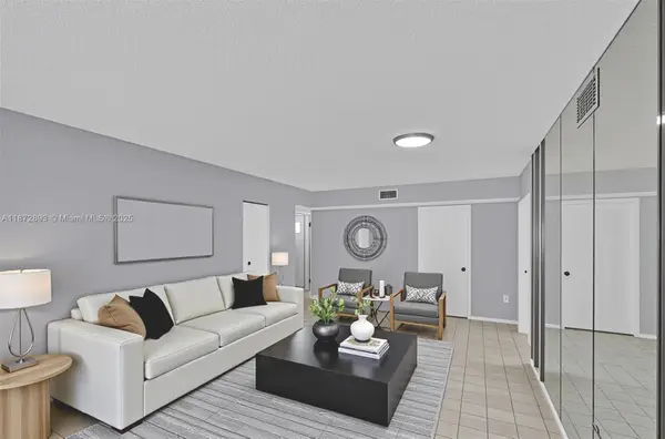 2924 Collins Avenue #501, Miami Beach, FL 33140