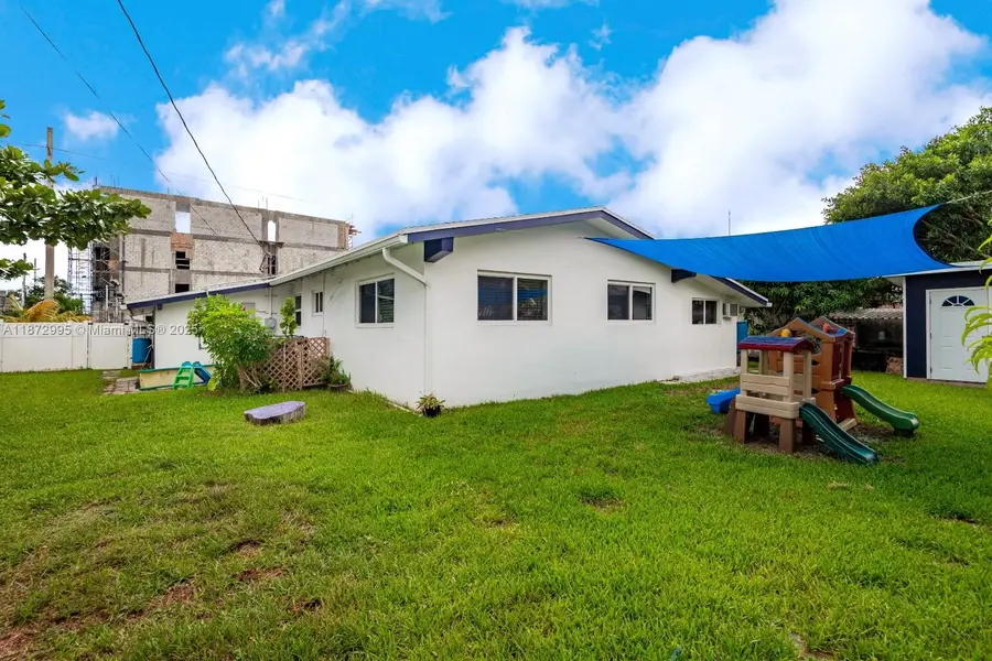 21140 NE 26th Ave, Miami, FL 33180 - Image #3
