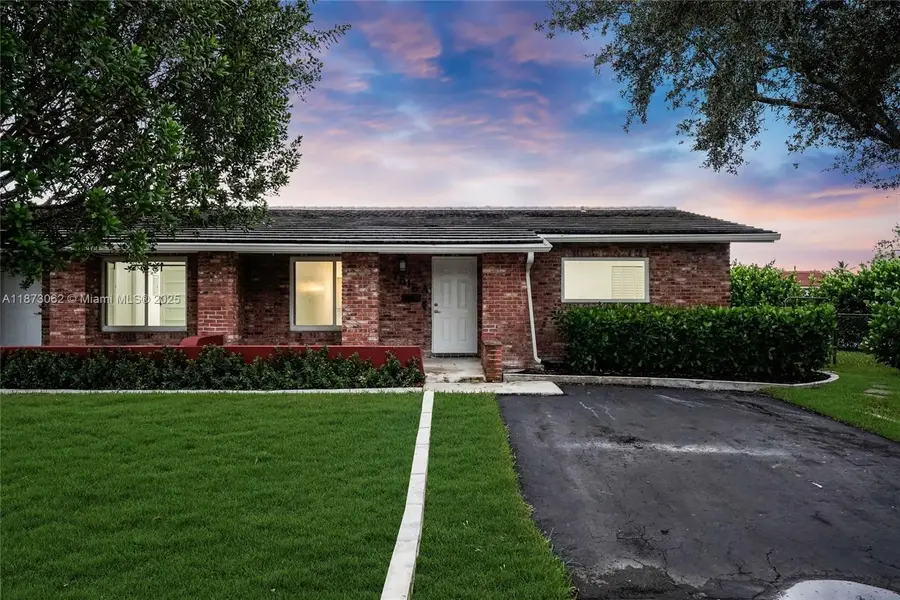 7516 NW 44th Ct, Coral Springs, FL 33065 - Image #3
