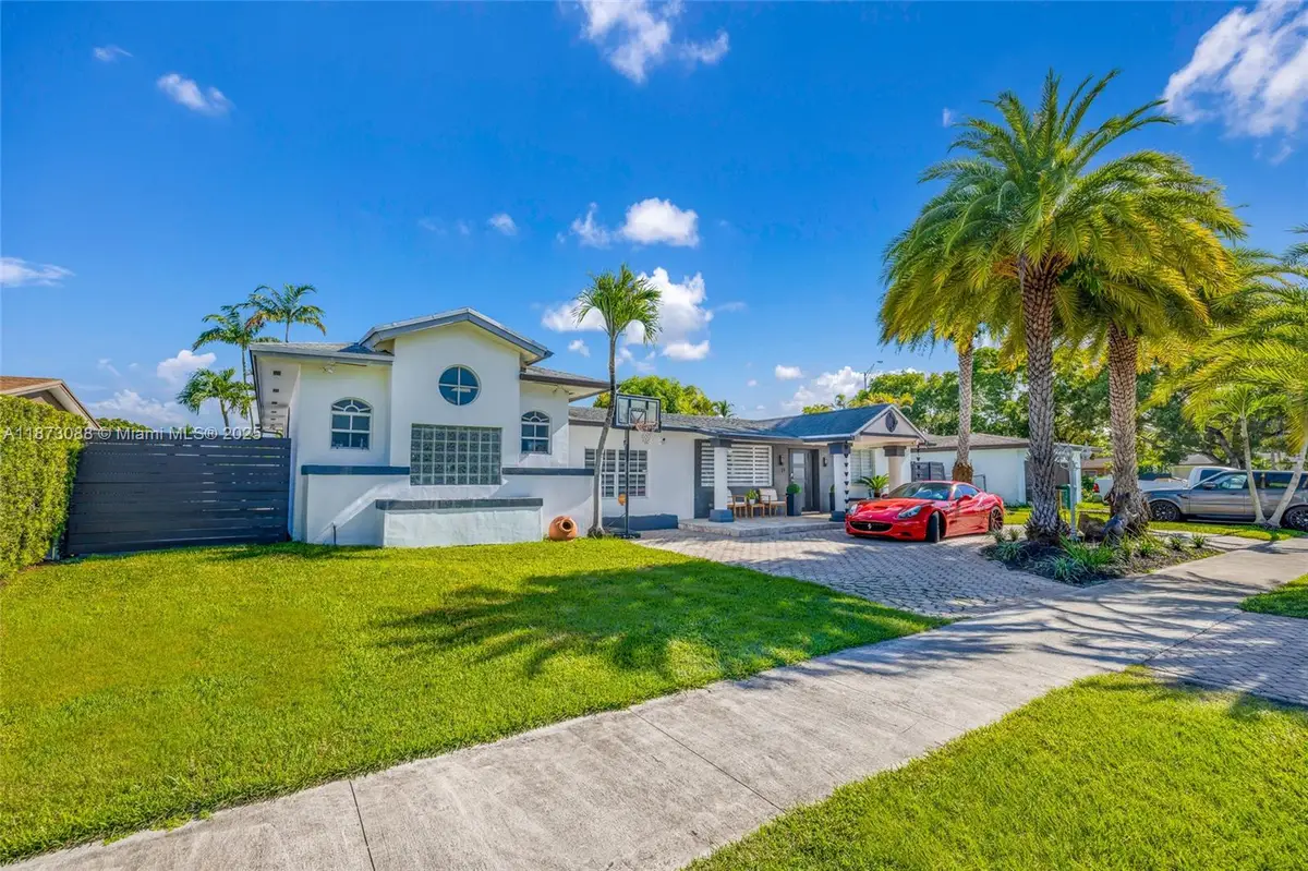 13215 SW 53rd St, Miami, FL 33175 - Image #1