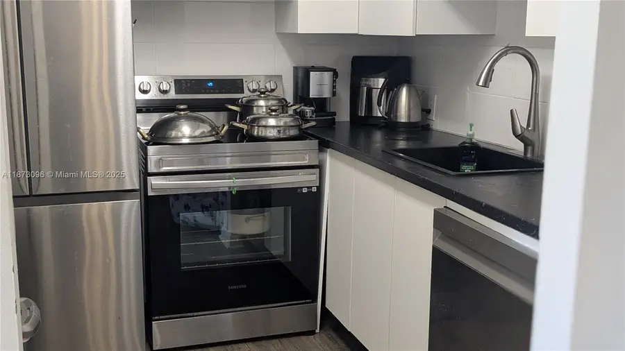 233 Preston F #233, Boca Raton, FL 33434 - Image #2