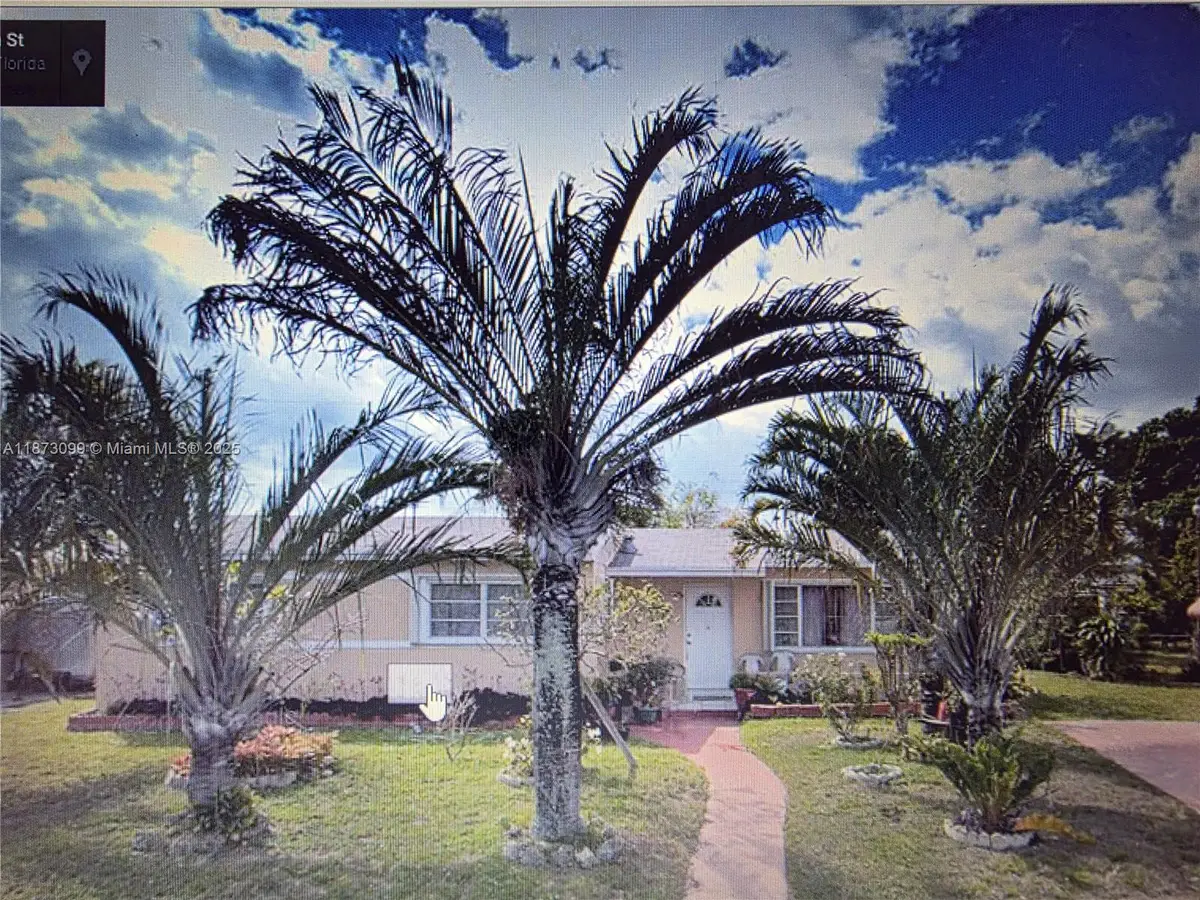 1010 NW 196th St, Miami Gardens, FL 33169 - #1