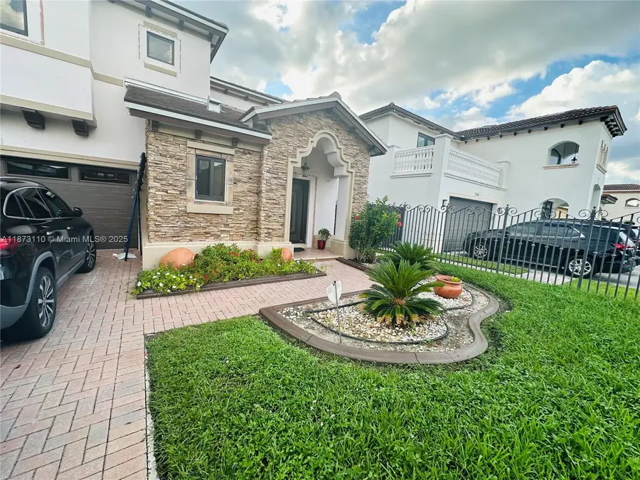 1608 SW 154th Ct, Miami, FL 33185 - Image #2