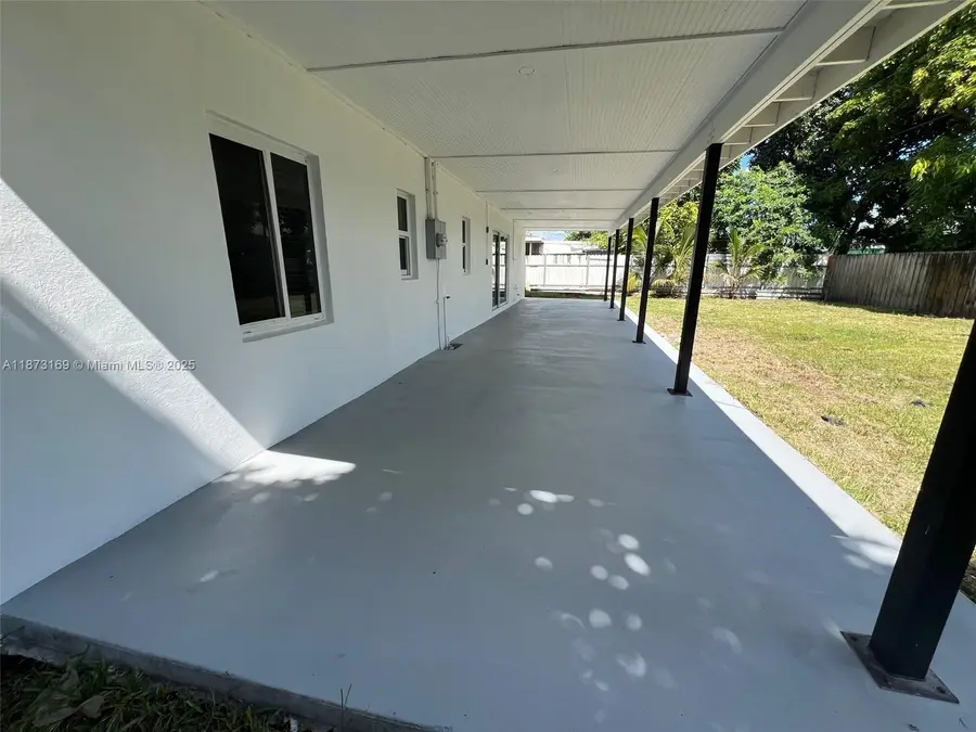 14721 Pierce St, Miami, FL 33176 - Image #2