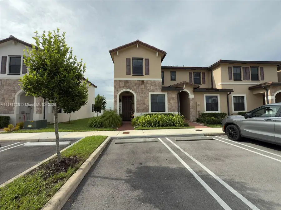 3464 W 114th Ter #3464, Hialeah, FL 33018 - Image #2