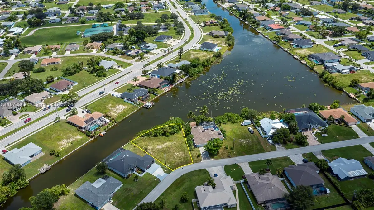 1203 SE 3rd Ave, Cape Coral, FL 33990 - #1