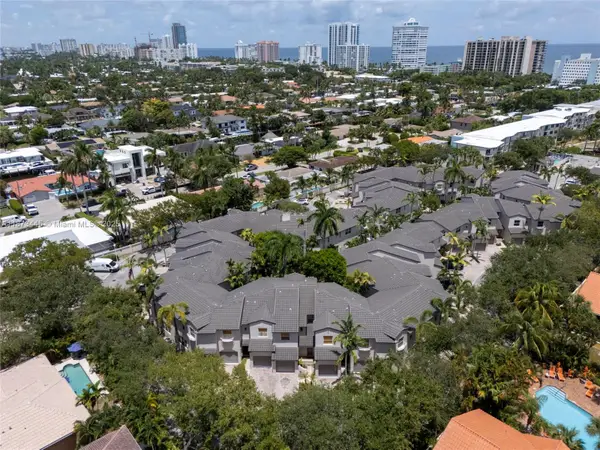 1900 Oceanwalk Ln #109, Lauderdale By The Sea, FL 33062