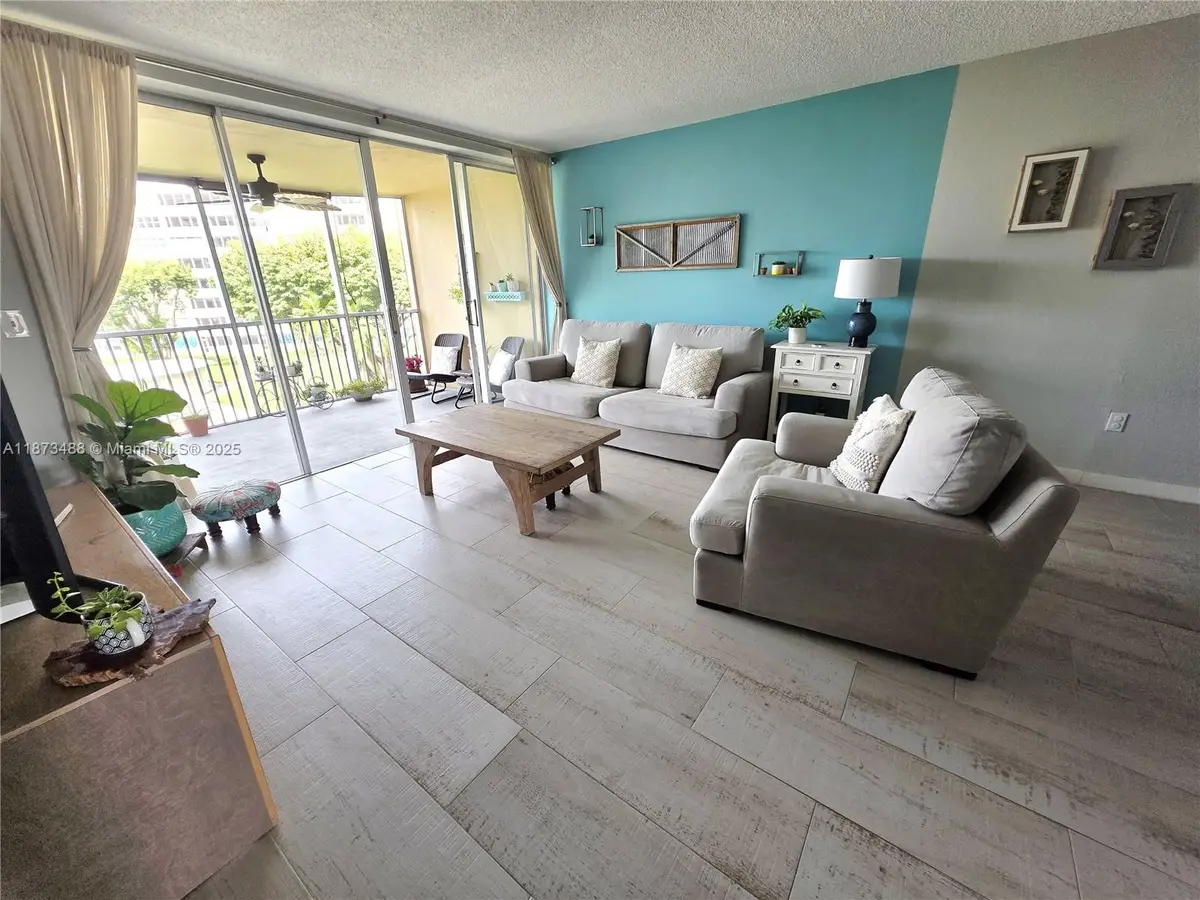 1750 NE 191st St #418-3, Miami, FL 33179 - Image #1