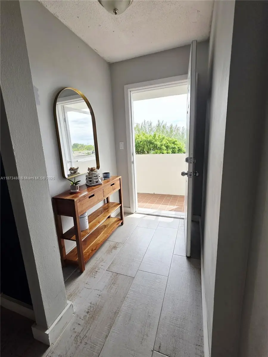 1750 NE 191st St #418-3, Miami, FL 33179 - Image #3