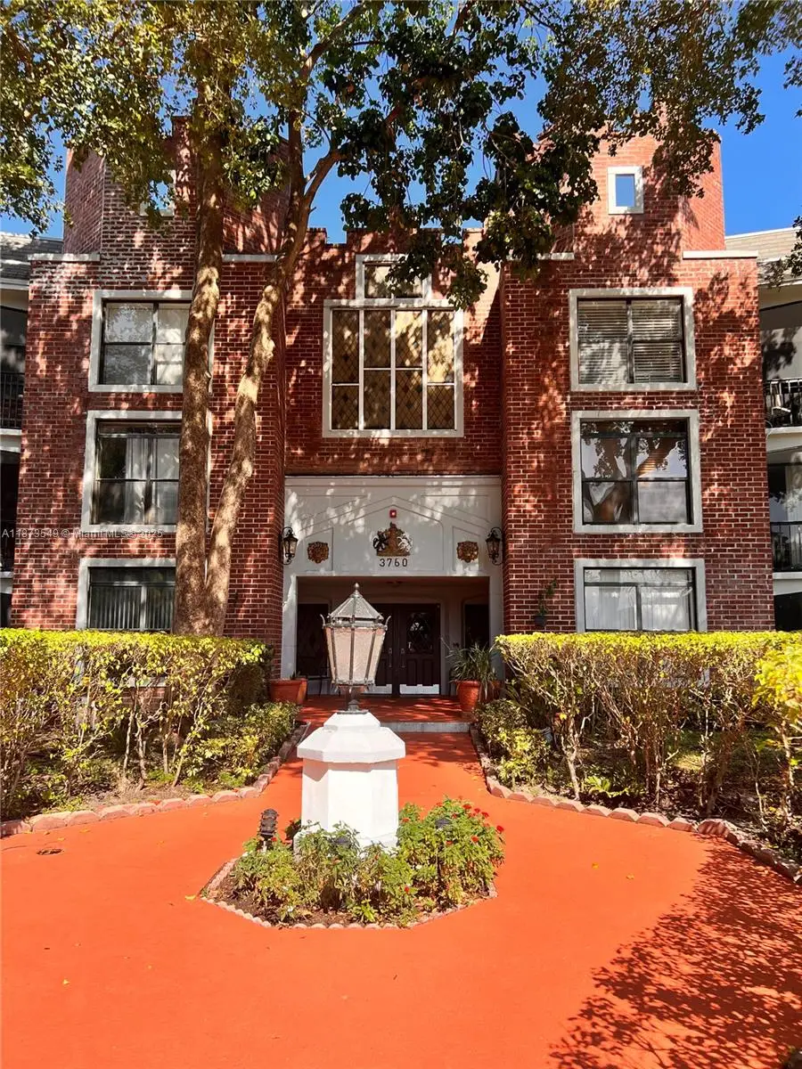 3760 Inverrary Dr #2Z, Lauderhill, FL 33319 - Image #1