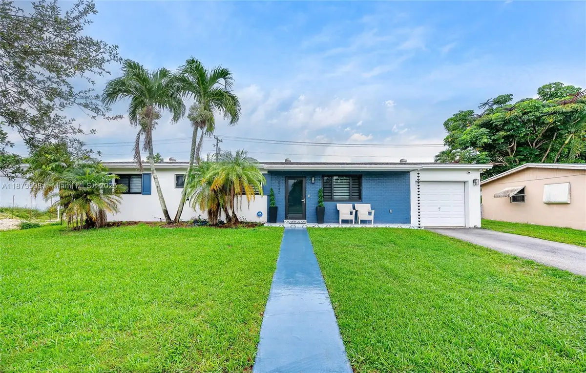 10040 SW 212th St, Cutler Bay, FL 33189 - Image #1