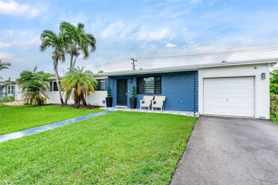 10040 SW 212th St, Cutler Bay, FL 33189 - Image #2