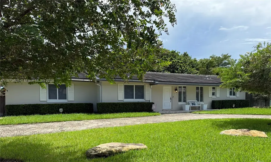 17071 SW 85th Ave, Palmetto Bay, FL 33157 - Image #2