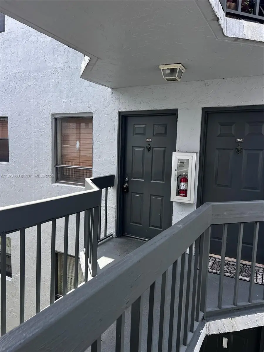 1850 N Congress Ave #309, West Palm Beach, FL 33401 - Image #2