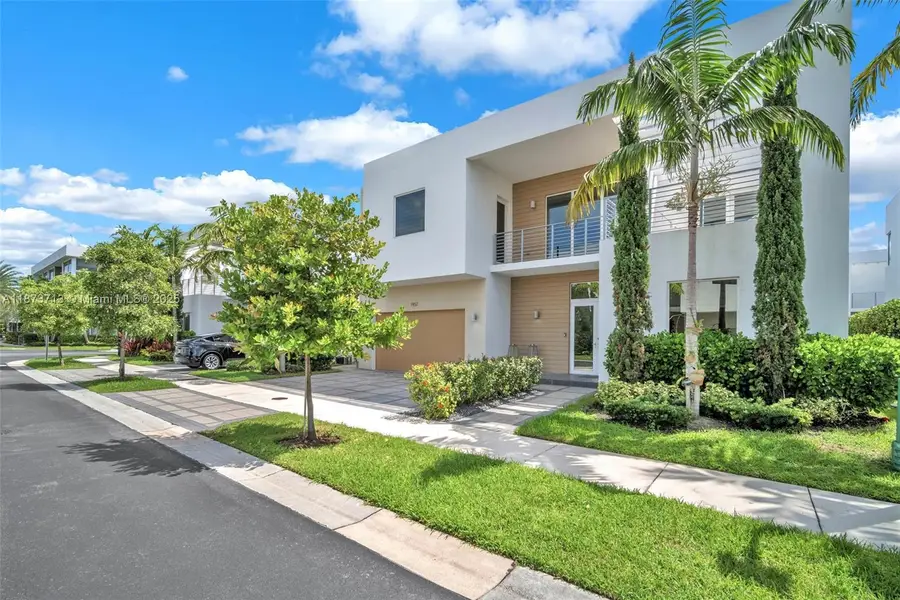 7457 NW 101st Ave, Doral, FL 33178 - Image #2